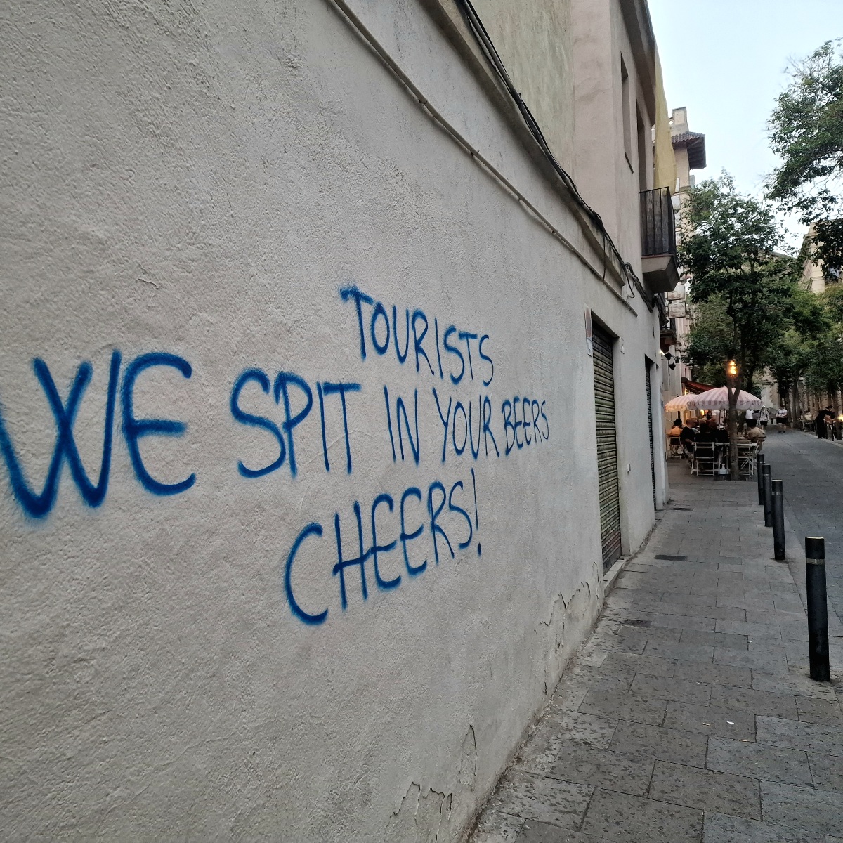 “Tourists Go Home”, Barcelona’s Problem With Tourism - Spray's World